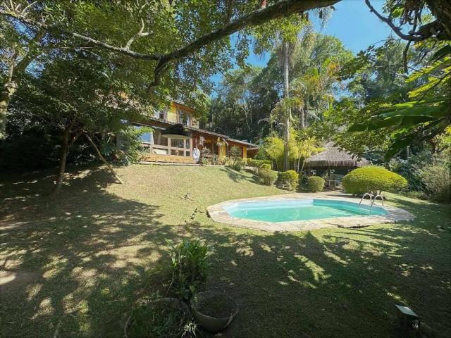 Casa em Bolsão para Venda em Carapicuíba - 1