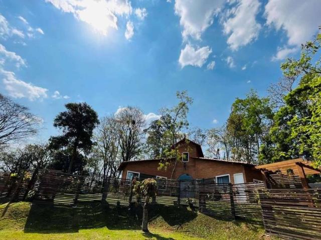 Casa em Bolsão para Locação em Carapicuíba - 1