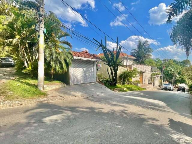 Casa para Venda em Carapicuíba - 2